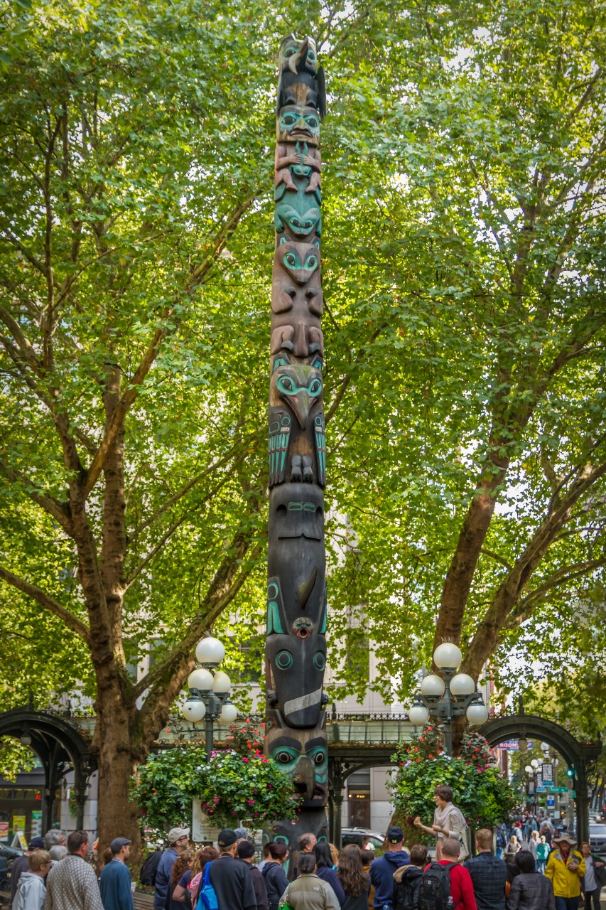 seattle-totem-pole-2