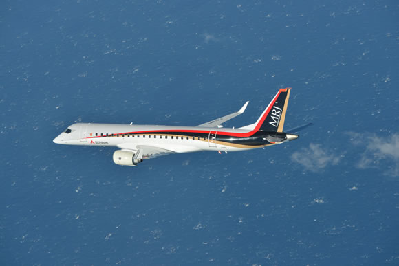 三菱飛行機 MRJ、2カ月半ぶりに飛行試験を再開 | junglecity.com