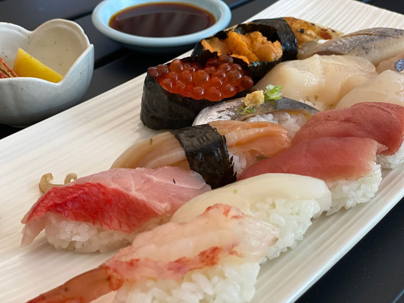 2019年11月にシアトル郊外のエドモンズ市に開店した日本食レストラン『山海』。